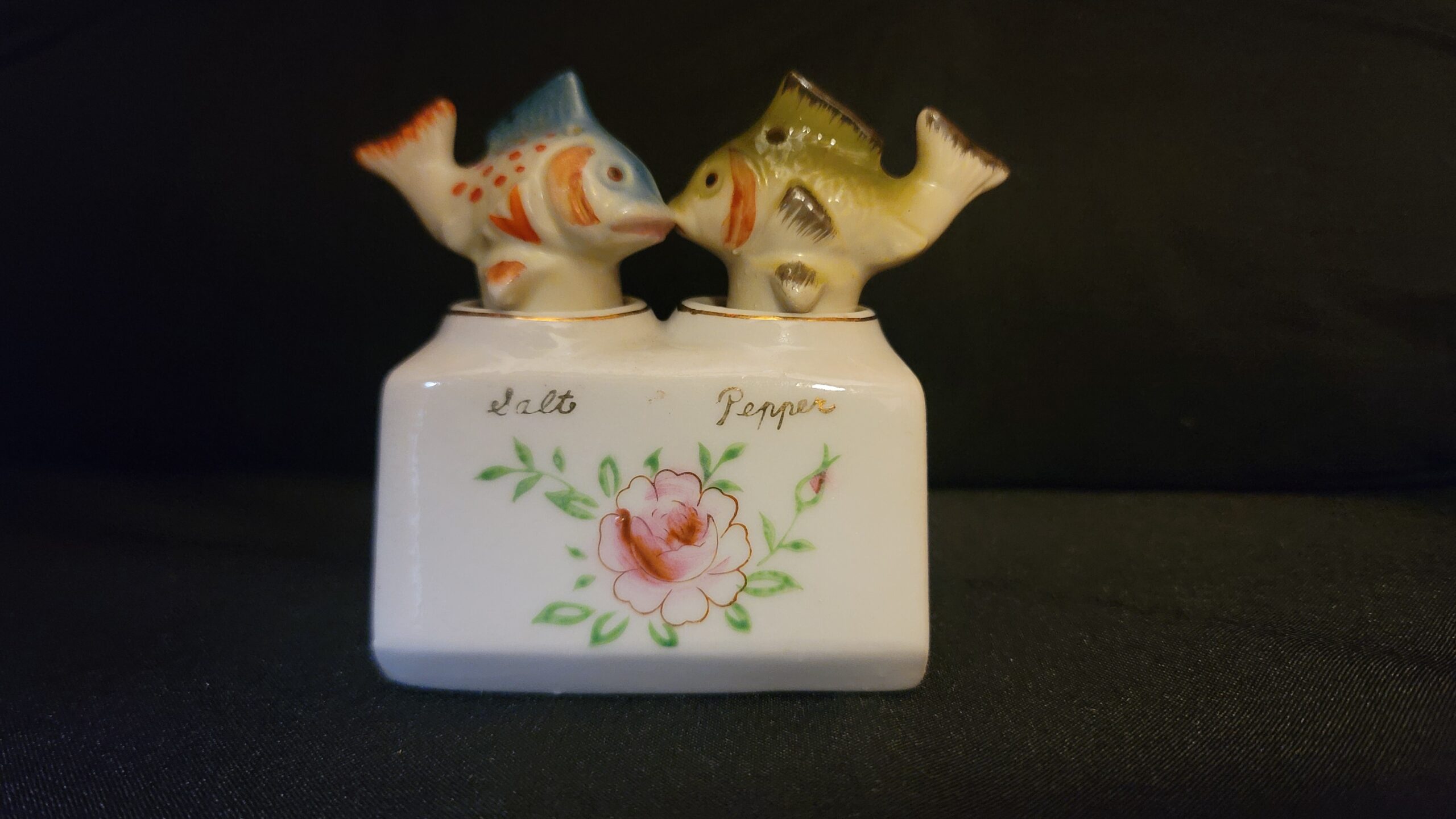 Vintage Fish Nodder Salt and Pepper Shakers